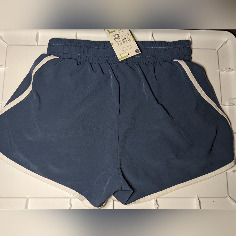 [NWT] Halara - High-Rise Contrast Trim 2.5" Shorts | Large | Aegean Blue - Picture 12 of 13